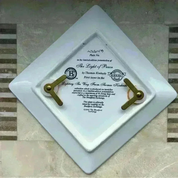 Thomas Kinkade First Edition Plate “A Light in the Dark” The Bradford Exchange - Picture 7 of 17